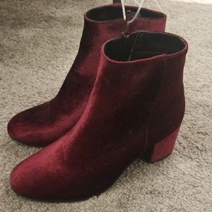 Steve Madden Burgandy Bootie Heels
